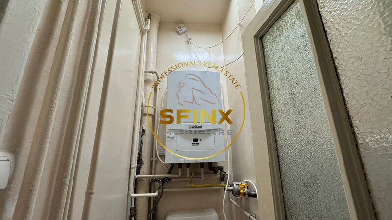 Calea Victoriei, apartament 3 camere, ap. deosebit si unic, 72 mp, curte.